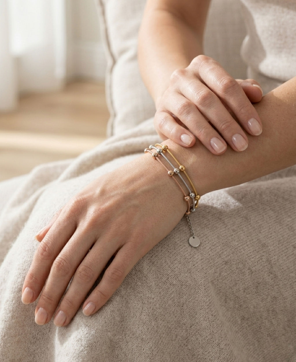 SS TRIPPLE LAYER BALL BRACELET